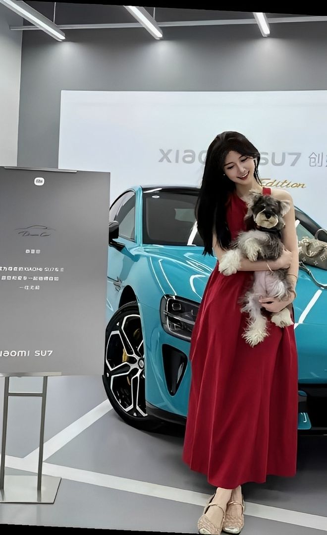 车主质量都这么高的吗？仙女也就长这样吧麻将胡了2试玩模拟器小米SU7的美女(图7)