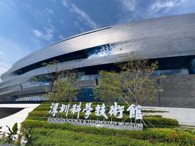 爆！四大展厅 950 个项目玩一天都不够PG电子麻将胡了试玩深圳科技馆开馆首日挤(图3)