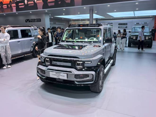 赛博版 10万级纯电“方盒子”狠角色登场麻将胡了2模拟器试玩iCAR V23S(图4) 赛博版 10万级纯电“方盒子”狠角色登场麻将胡了2模拟器试玩iCAR V23S(图4)